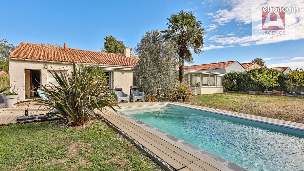 Maison 5 pièces 123 m² · à Coëx · 123 m² · 349 930 €