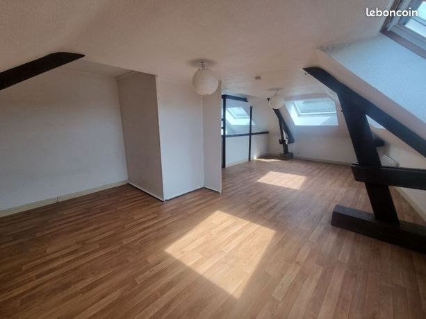 Studio 1 pièce 49 m²
