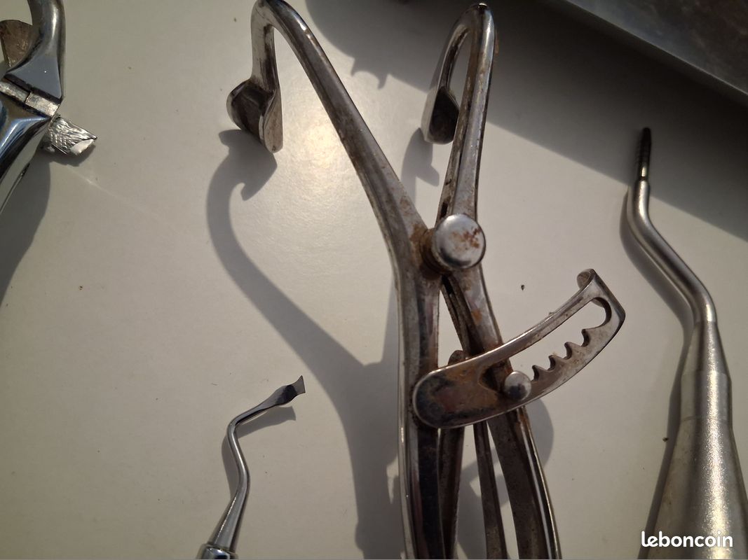 Lot Ancien Instrument médicale 9 outils divers chirurgie (74137