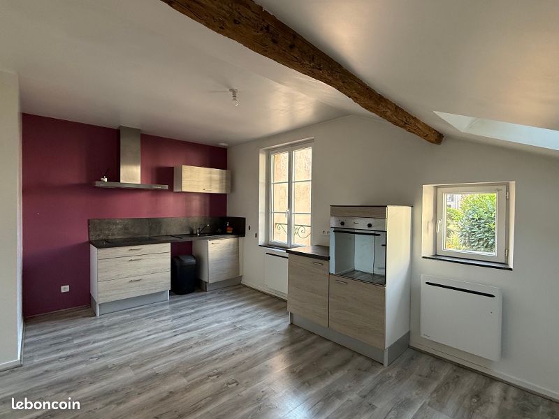 Appartement 3 pièces 90 m² · à Auxerre · 90 m² · 650 €/mois