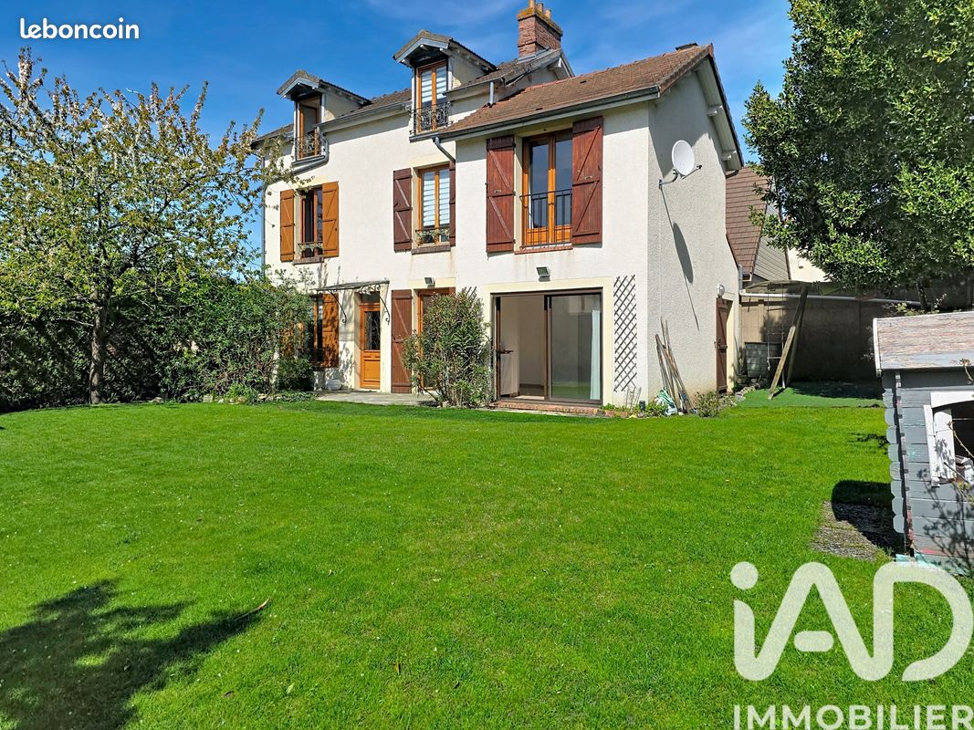 Maison 5 pièces 100 m² · à Briis-sous-Forges · 100 m² · 349 000 €