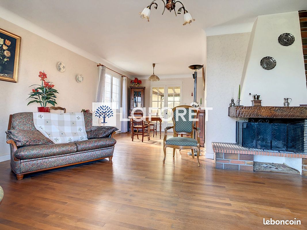 Pavillon 7 pièces 110 m² - Thouars 79100 (image principale 3)