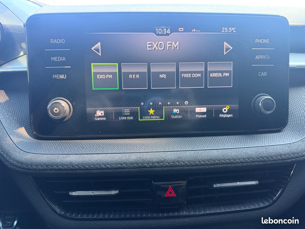 SKODA FABIA 1.0 TSI 95 CH SPORT EDITION + CAMERA DE RECUL + CARPLAy (image 17)