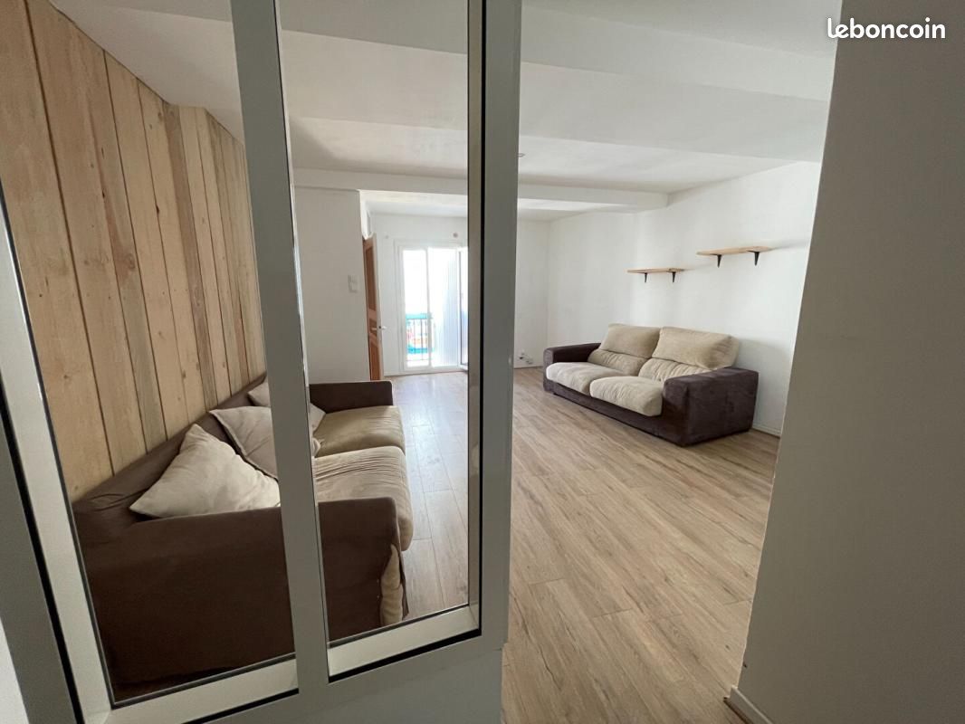 Maison 5 pièces 84 m² · à Pia · 84 m² · 890 €