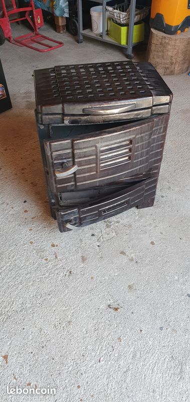 Vends 1 poêle en fonte (image 1)