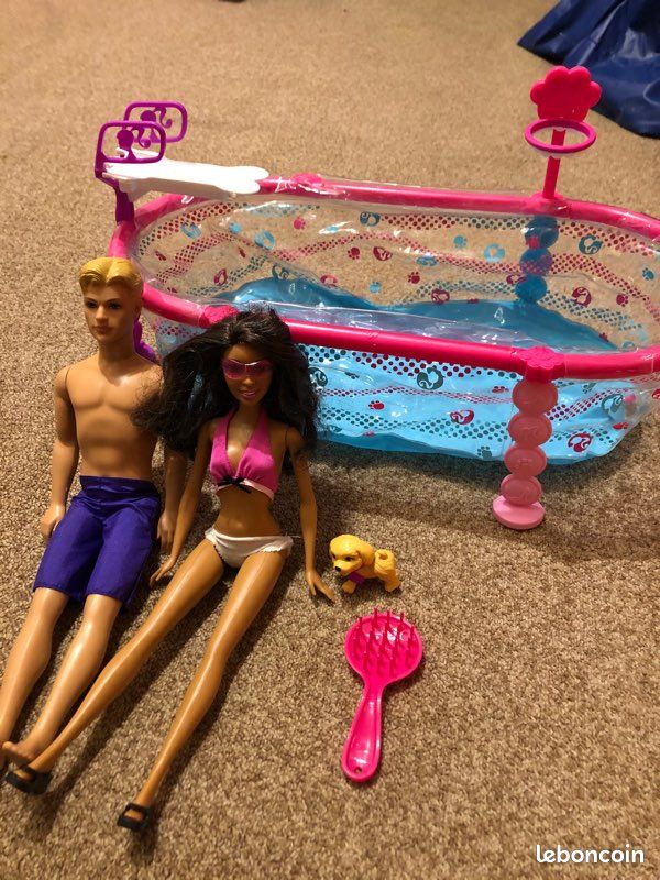 Piscine Barbie + 1Barbie et 1Ken (image 1)