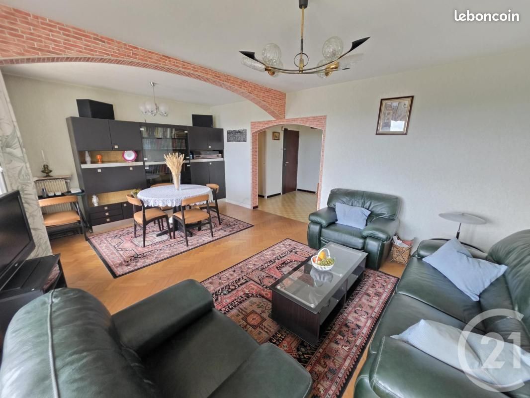 Appartement 4 pièces 80 m² · à Vénissieux · 80 m² · 195 000 €