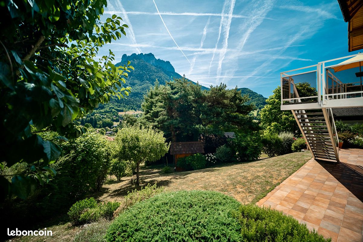 Maison 6 pièces 156 m² · à Menthon-Saint-Bernard · 156 m² · 1 085 000 €