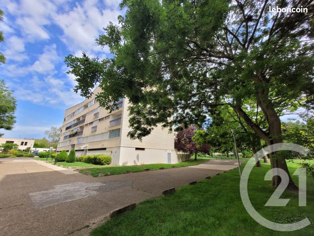 Appartement 3 pièces 73 m² · à Compiègne · 73 m² · 135 000 €