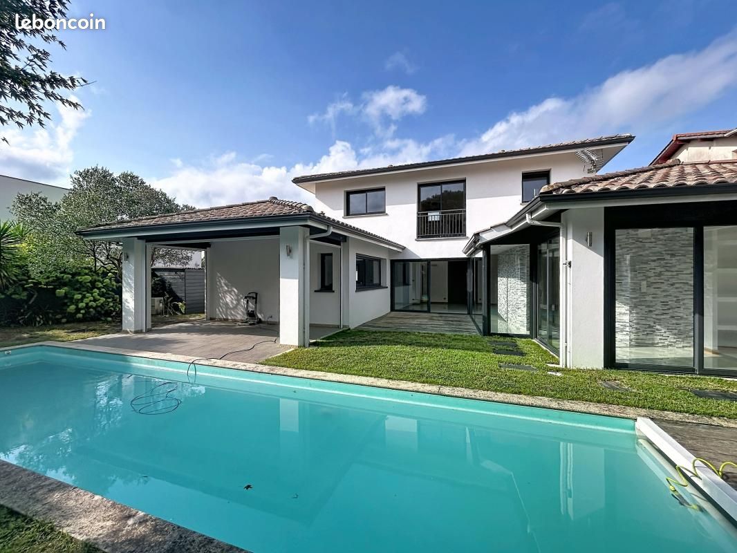 Maison 6 pièces 173 m² · à Anglet · 173 m² · 1 895 000 €