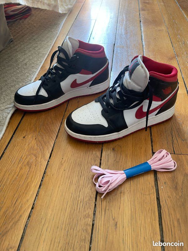 Nike Air Jordan Mid Rouge/Noir/Blanc – Neuves sans boîte