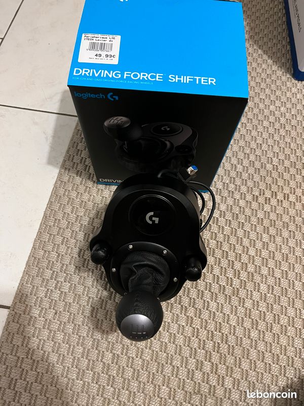 Volant de course Logitech + pédales + levier de vitesse (image 2)