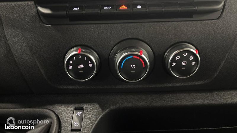 Renault Master Véhicule utilitaire ou Société F3500 L3H3 2.3 Blue dCi 135ch Confort Euro6E (image 28)