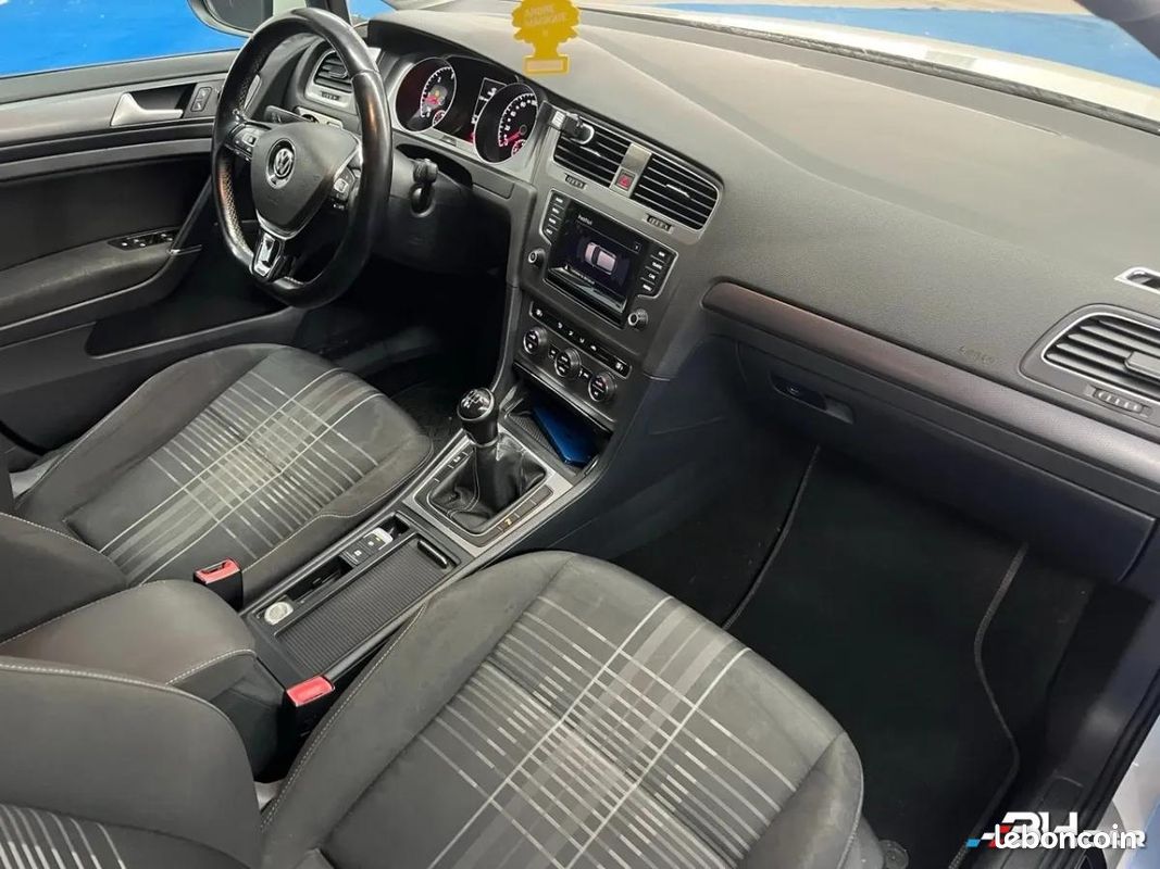 Volkswagen Golf 7 (5 portes) VII 1.6 TDI 105ch BlueMotion Technology FAP Lounge BVM5 (image 12)