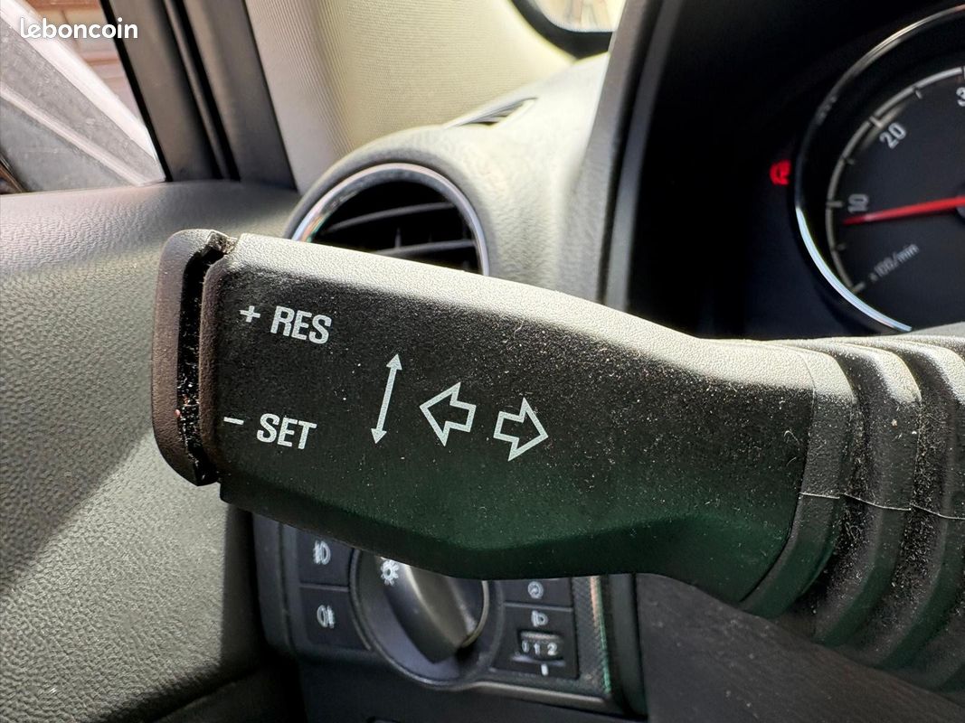 OPEL ANTARA 2.2 CDTI 163 ch 4x4 Start/Stop Edition Pack (image 25)