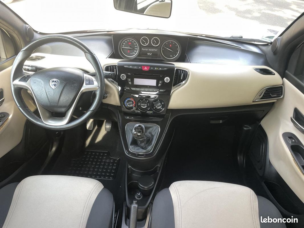 LANCIA YPSILON TwinAir - 85 Platinum (image 11)