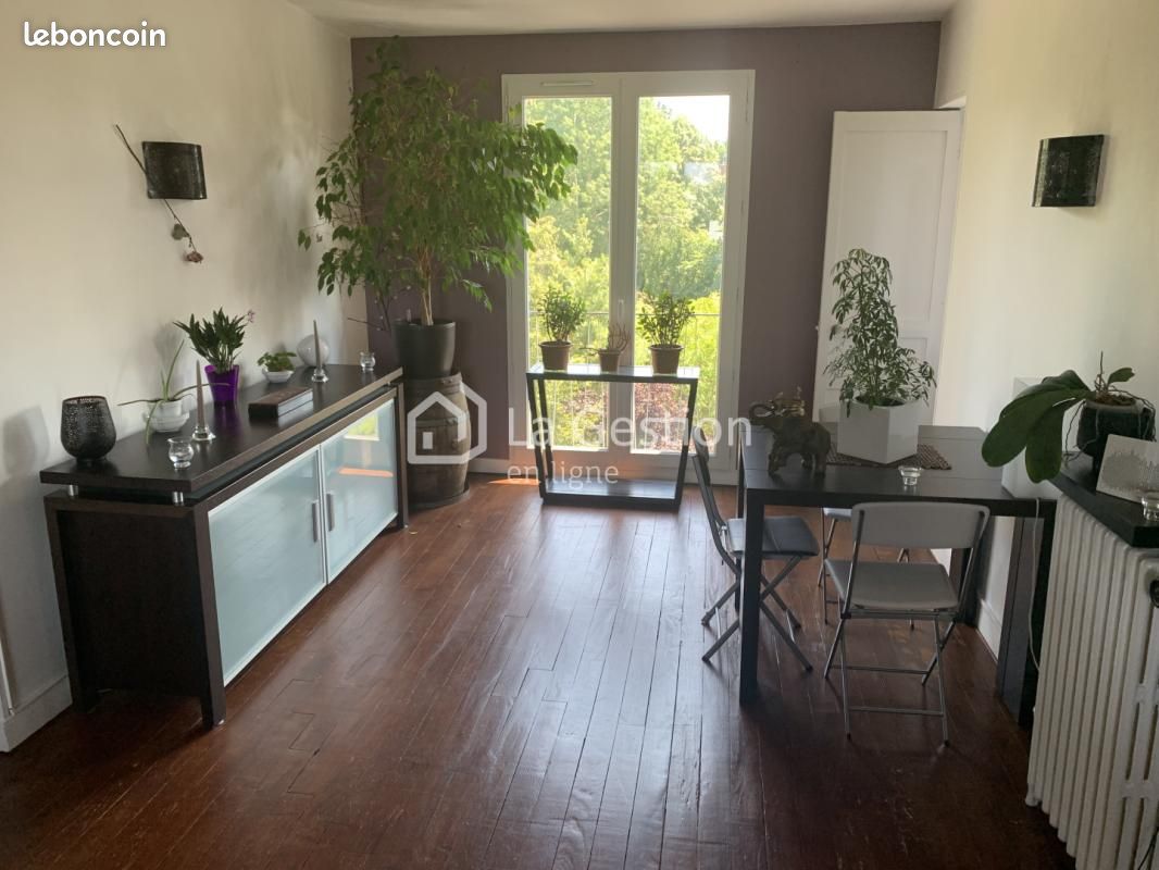 Appartement 3 pièces 58 m² · à Brunoy · 58 m² · 1 090 €
