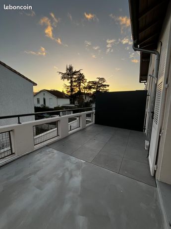 Quartier Roseraie, T2 rénové avec Terrasse