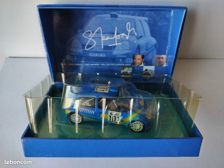 Renault Clio Philips Car Stéréo Rouge Et Blanche Numéro 53 Tour De Corse De 1991  Coffret Boite Rectangle Universal Hobbies