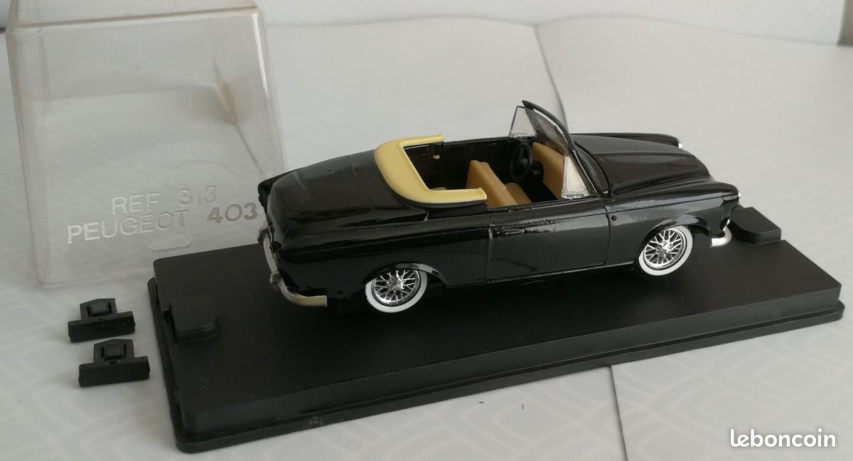 Peugeot 403 De 1956 En Vert - Modèle Collection 1/43 Série Limitée à 500 Exemplaires