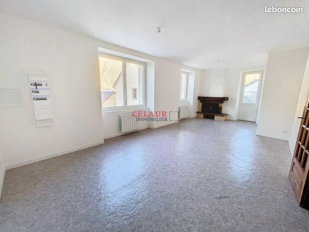 Appartement 3 pièces 75 m² - Laguenne-sur-Avalouze 19150 Laguenne (image principale 0)