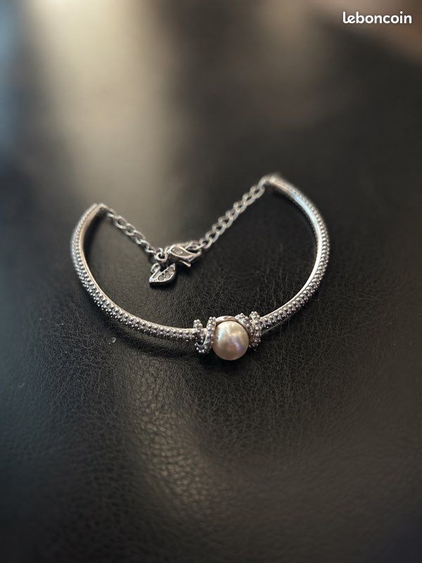 Bracelet (image 1)
