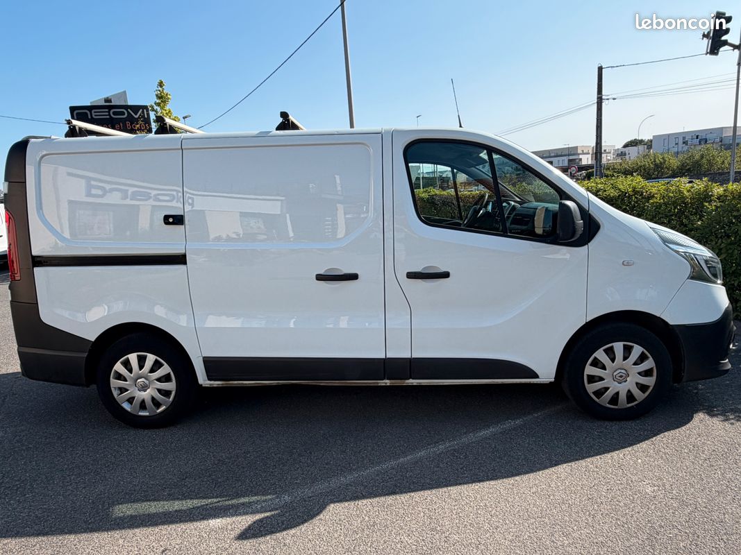 Renault trafic l1h1 dci 120 cv grand confort 12900 ttc 10750 ht (image 6)
