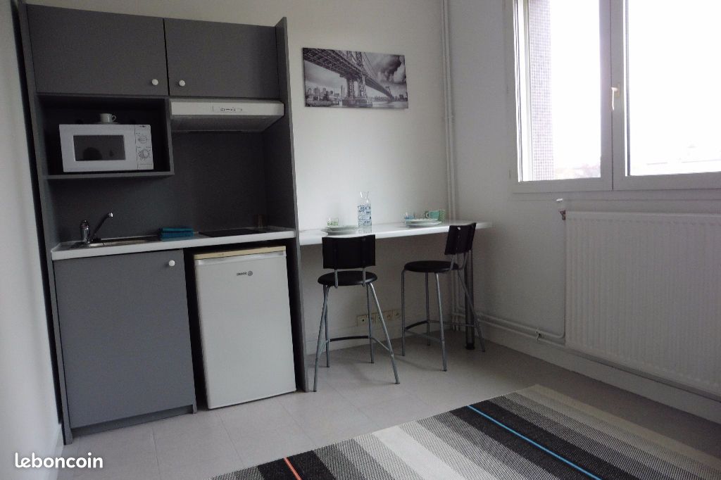 Appartement 1 pièce 19 m² · à Mâcon · 19 m² · 350 €