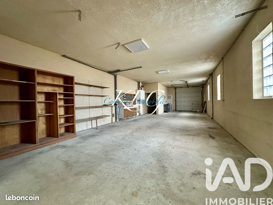 Immeuble 4 pièces 65 m² · à Barjouville · 65 m² · 212 990 €