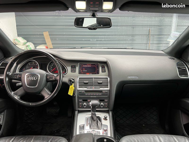 AUDI Q7 3.0 TDI V6 233 ch Quattro Tiptronic6 • AMBITION LUXE • 7 places FULL TOIT/CAMERA/CUIR (image 3)