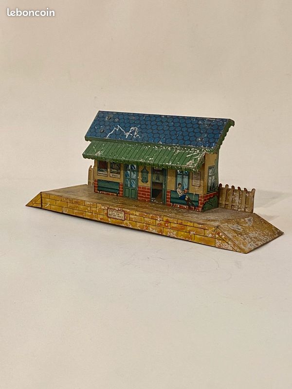 HORNBY Quai de Gare avec personnages "O" (image 1)