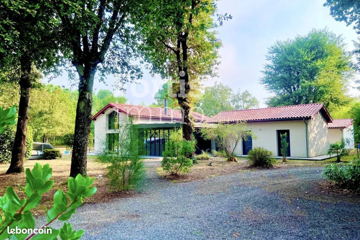 Maison 6 pièces 210 m² · à Sanguinet · 210 m² · 1 395 000 €