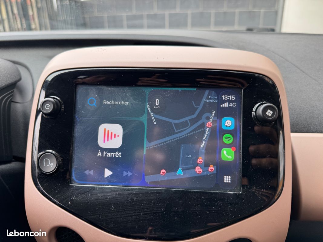 CITROEN C1 1.0 VTI 72ch ELLE | Carplay * Caméra de recul * Moteur Toyota (image 7)
