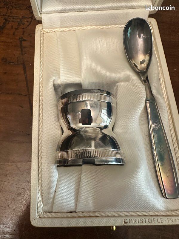 COQUETIER ET CUILLÈRE en argent dans son coffret EUR 25,00 - FR