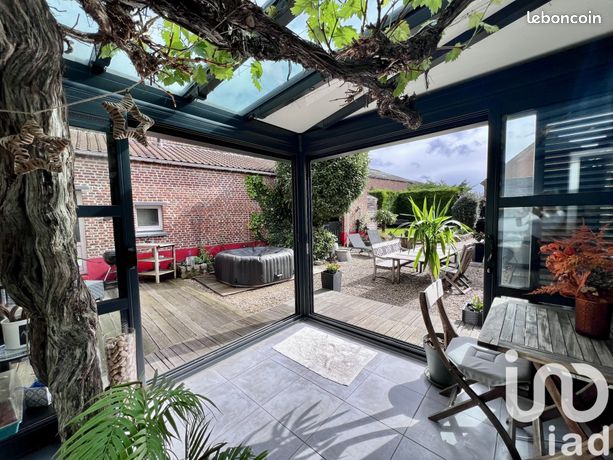 Maison 7 pièces 260 m²
