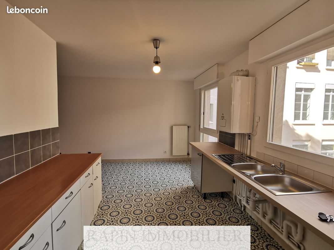 Appartement 3 pièces 80 m² · à Lyon · 80 m² · 1 330 €
