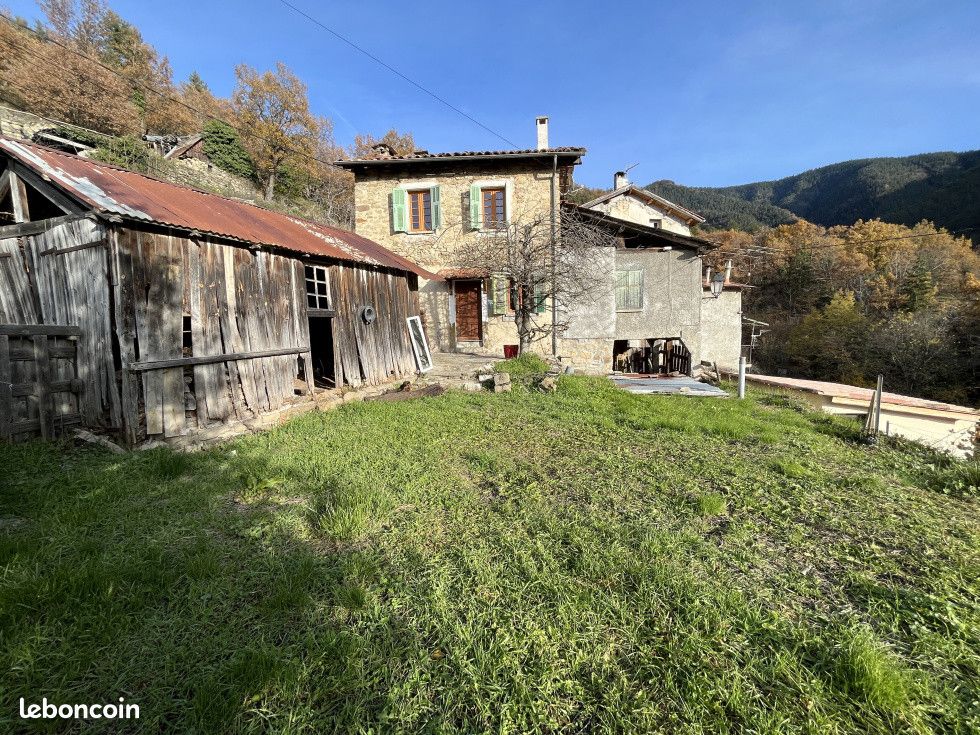 Maison 4 pièces 92 m² · à Lantosque · 92 m² · 165 000 €