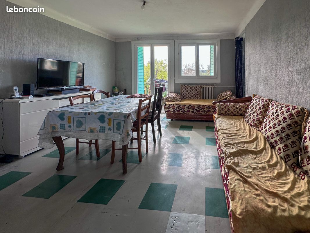 Appartement 4 pièces 58 m² · à Orange · 58 m² · 55 000 €