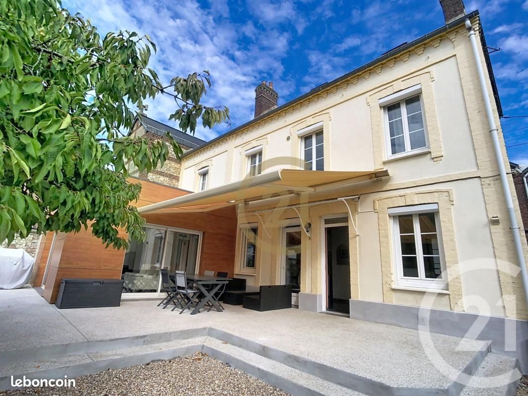 Maison 4 pièces 120 m² · à Lillebonne · 120 m² · 257 000 €