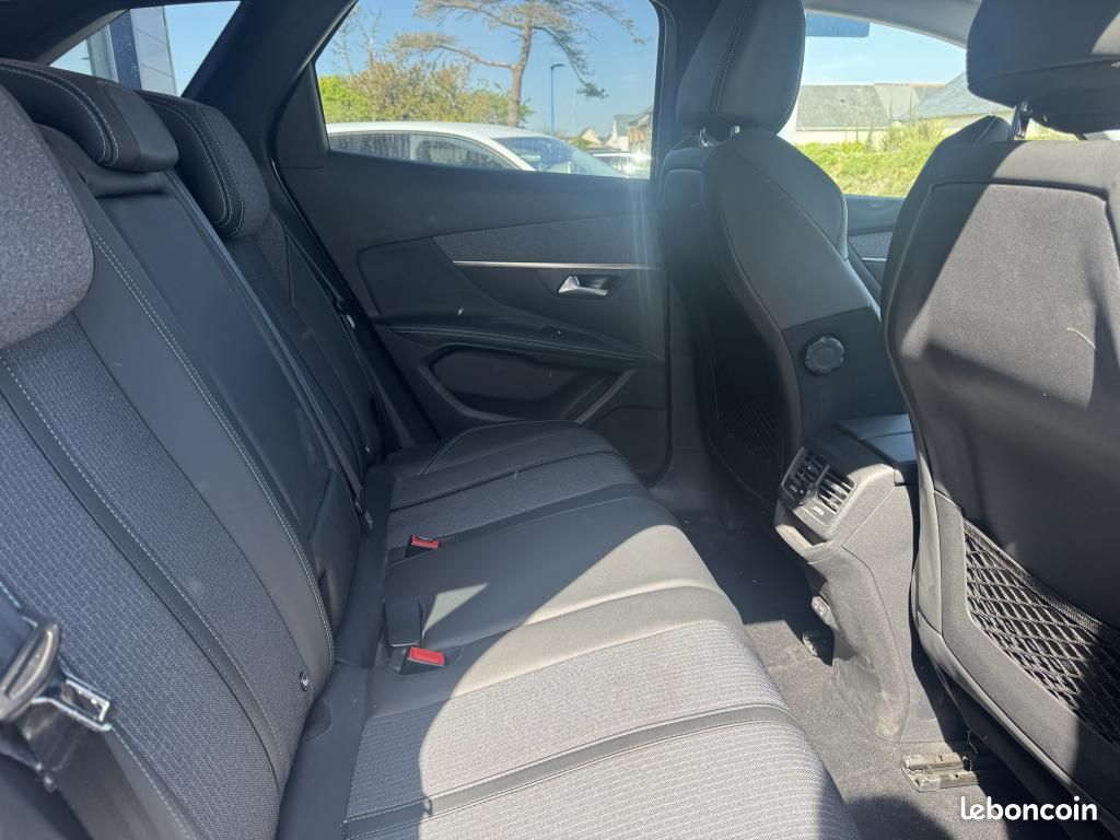 Peugeot 3008 1.5 BLUEHDI 130 ALLURE BUSINESS (image 9)