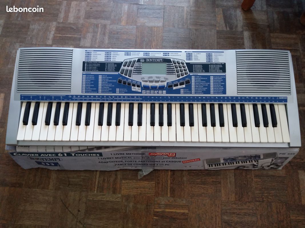 Clavier Bontempi 61 Touches – 200 Sons, 200 Rythmes – Pied Métallique Réglable – USB Et Micro – Adaptateur Inclus