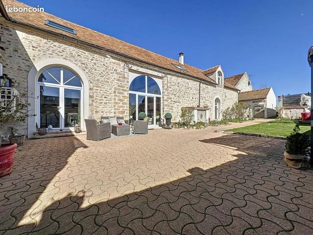 Maison 8 pièces 285 m²