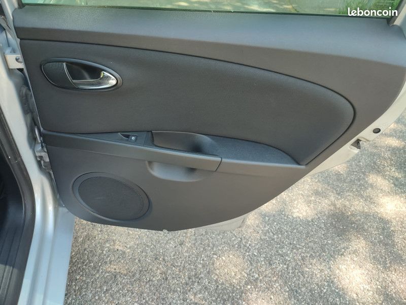 Seat LEON 2.0 TDI140 STYLANCE (image 27)