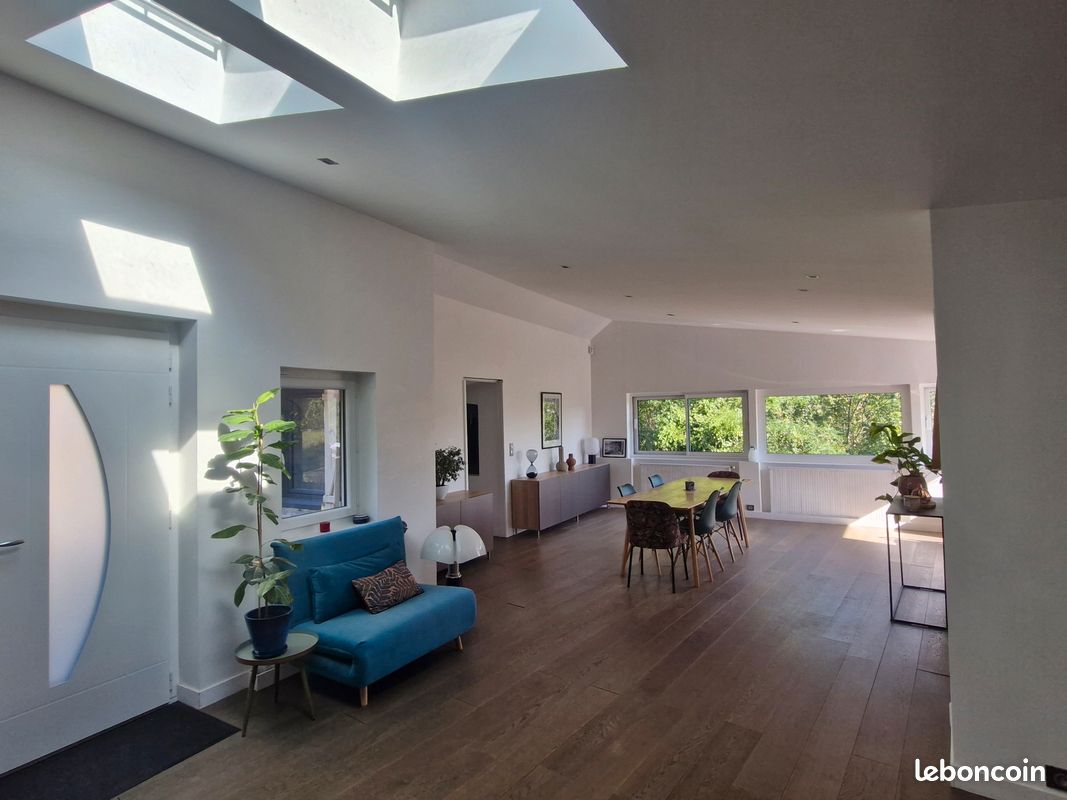 Maison 9 pièces 200 m² · à Maule · 200 m² · 595 000 €