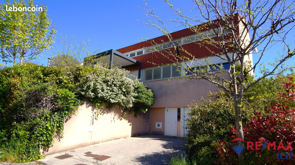Maison 5 pièces 142 m² · à L'Isle-d'Abeau · 142 m² · 325 000 €
