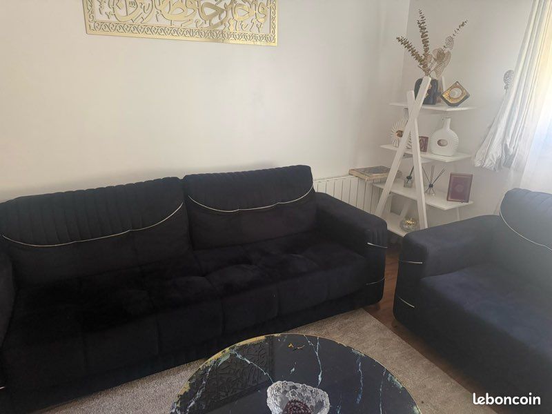 Salon complet à vendre – Très bon état (image 1)