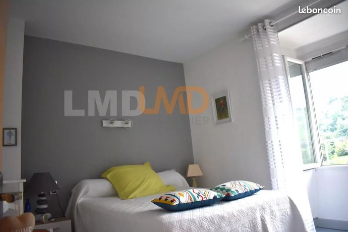 https://img.leboncoin.fr/api/v1/lbcpb1/images/6e/05/7d/6e057d6bff681f38d708193fccb2a439c46a60c0.jpg?rule=ad-image