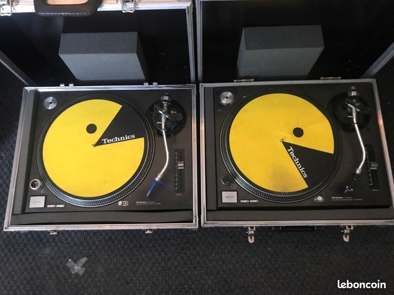 Platines technics 1210 mk2 + Accesoires Rane SL2 + etc... (image 1)