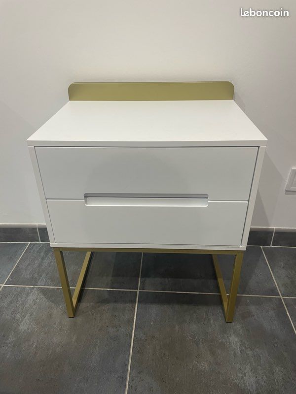 Table de chevet (image 2)