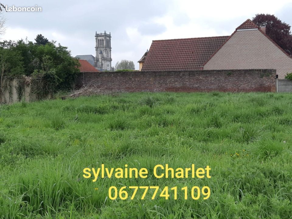 Terrain 851 m² Carvin · 96 000 €